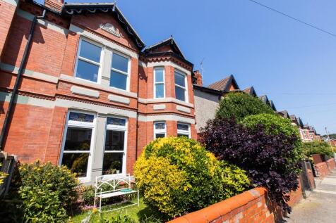 5 bedroom semi-detached house for sale