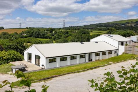 8 bedroom barn conversion for sale