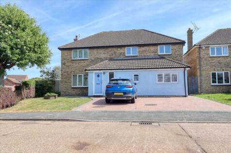 Frinton CO13 5 bed detached house for sale
