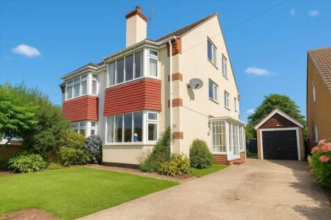 5 bedroom semi-detached house for sale
