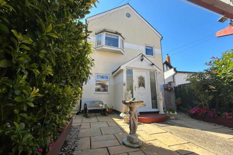West Cliff Road, Broadstairs CT10 3 bed semi