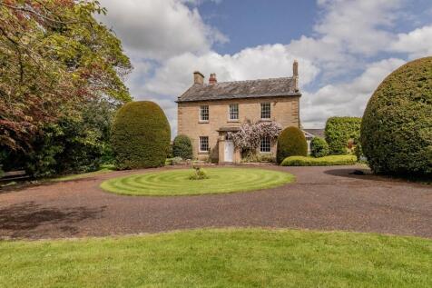 8 bedroom country house for sale