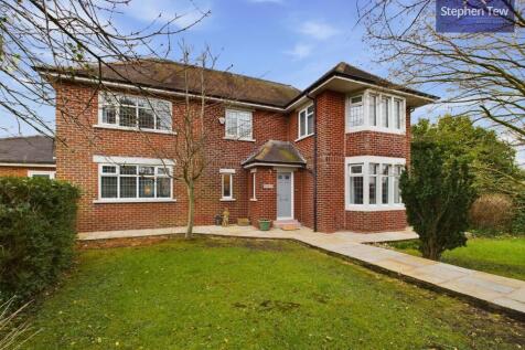Jubilee Lane, Blackpool, FY4 6 bed detached house for sale