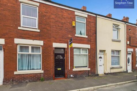 Aintree Road, Blackpool, FY4 2 bed terraced house for sale