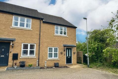 2 bedroom end of terrace house for sale