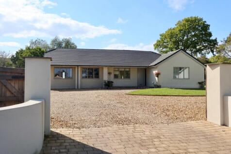 5 bedroom detached bungalow for sale
