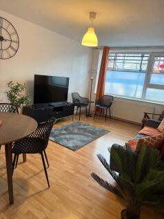 3 bedroom ground floor flat for sale