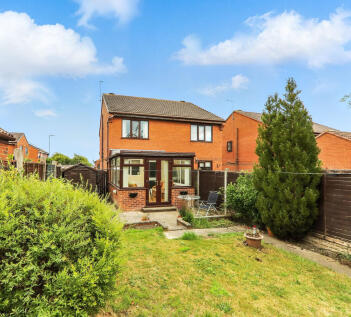 2 bedroom semi-detached house for sale
