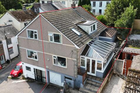 4 bedroom semi-detached house for sale