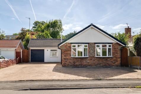 3 bedroom detached bungalow for sale