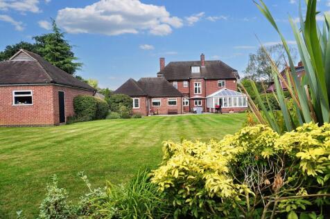 5 bedroom detached house for sale