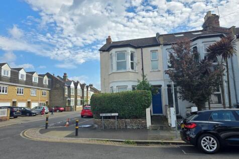 Dryden Road, London SW19 2 bed end of terrace house for sale