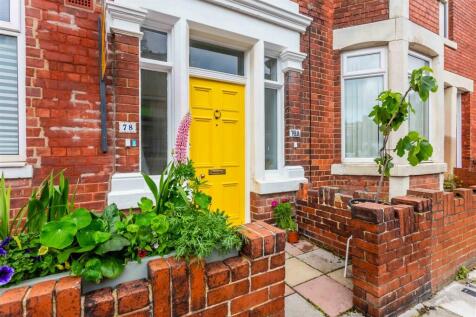 King John Terrace, Heaton, Newcastle... 2 bed apartment for sale