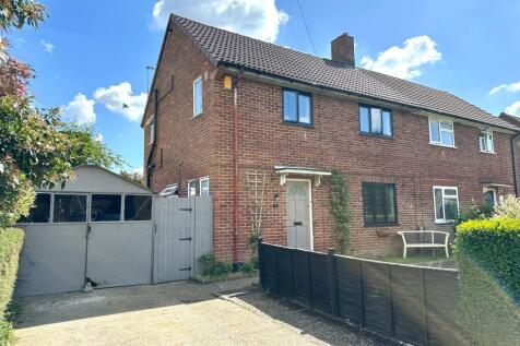Downer Drive, Rickmansworth WD3 3 bed semi