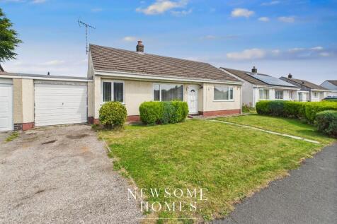 2 bedroom detached bungalow for sale