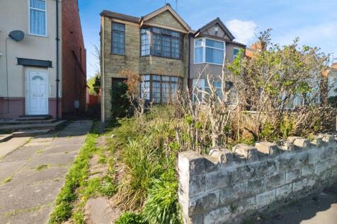 108 Kingfield Road, Radford... 2 bed semi