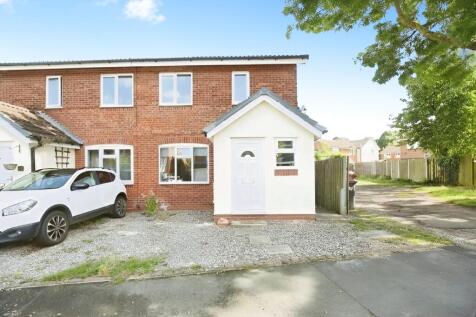 30 Sorrel Drive, Kingsbury, Tamworth... 2 bed ground floor maisonette for sale