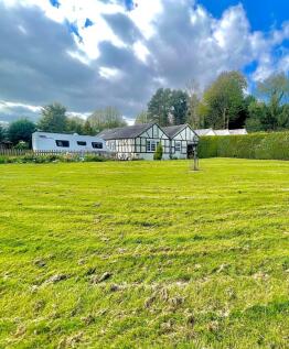 The cottage, Terrick, Whitchurch... 3 bed bungalow for sale
