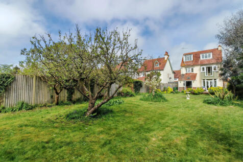 5 bedroom house for sale