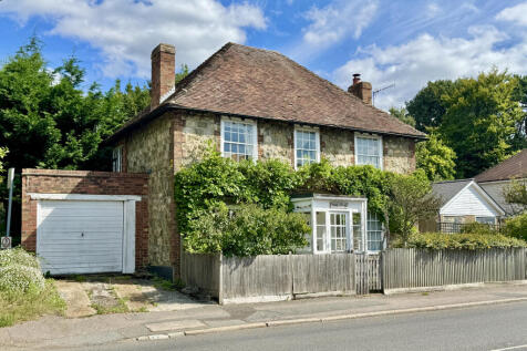 Seabrook Road, Hythe, Kent 3 bed detached house for sale