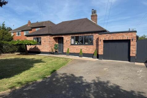 4 bedroom detached bungalow for sale
