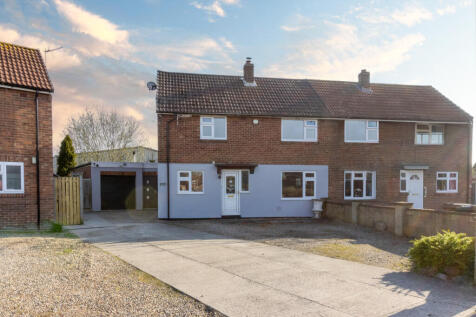 4 bedroom semi-detached house for sale