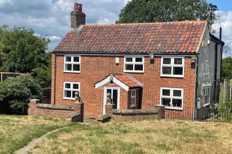 3 bedroom cottage for sale