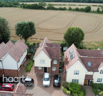 2 bedroom detached house for sale