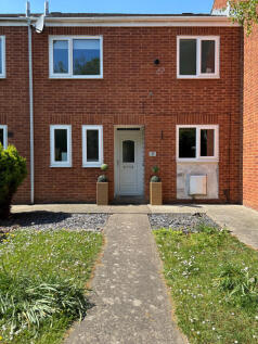 Terraced house for sale