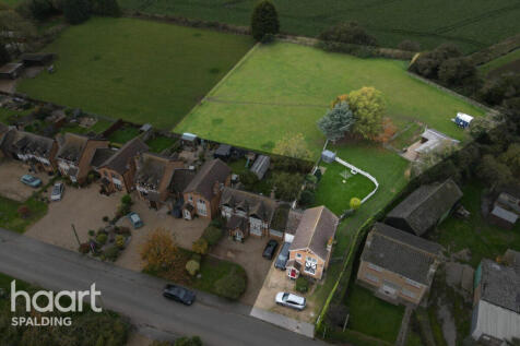 Lutton PE12 3 bed link detached house for sale
