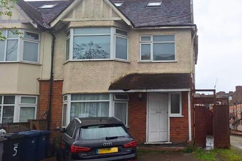 5 bedroom semi-detached house for sale