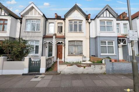 Gassiot Road, London SW17 3 bed terraced house for sale
