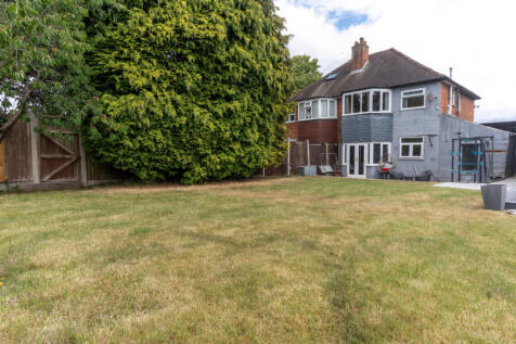 4 bedroom semi-detached house for sale
