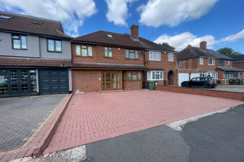 5 bedroom semi-detached house for sale
