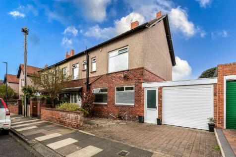 4 bedroom semi-detached house for sale