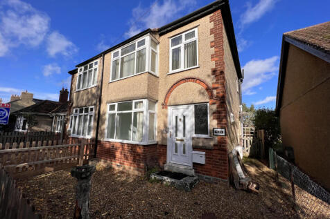 Home Close, Histon, Cambridgeshire, CB24 3 bed semi