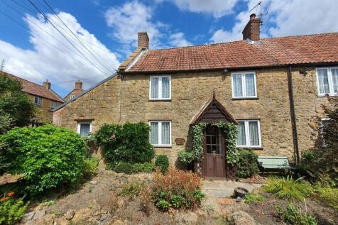 Silver Street, South Petherton, TA13 3 bed semi