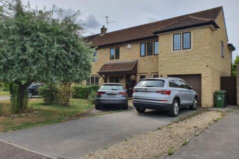 Matfurlong Close, Martock, Somerset... 4 bed detached house for sale