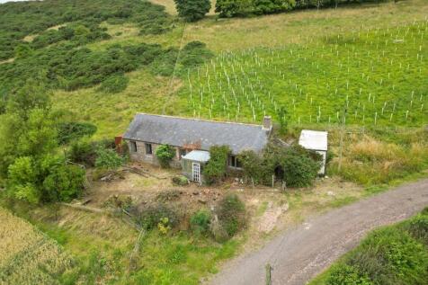 3 bedroom cottage for sale