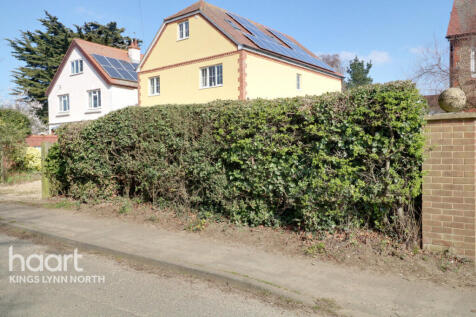 Heacham PE31 6 bed detached house for sale