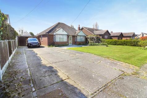 4 bedroom detached bungalow for sale