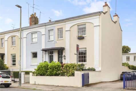 Bath Road, Gloucestershire GL53 6 bed end of terrace house for sale