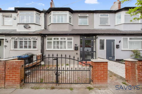4 bedroom terraced house for sale