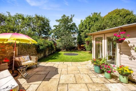 Salisbury Road, Hove BN3 2 bed apartment for sale