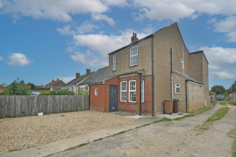 Wootton Road, King's Lynn PE30 4 bed semi