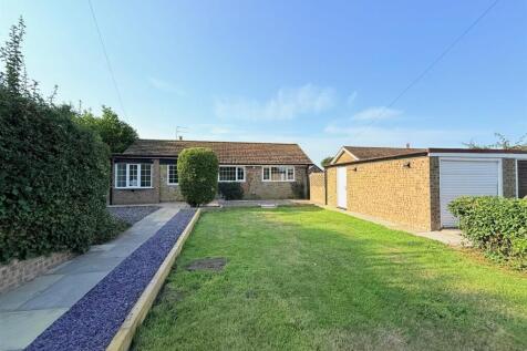 Filby Close, Filby 3 bed detached bungalow for sale