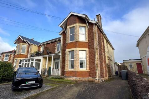 House of multiple occupation for sale