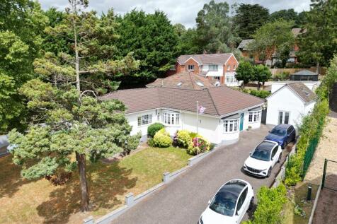 12 bedroom detached house for sale