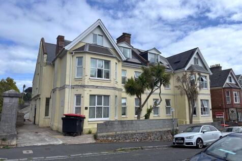 House of multiple occupation for sale