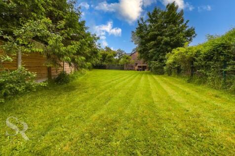 Hayfield Road, New Mills, SK22 4 bed semi